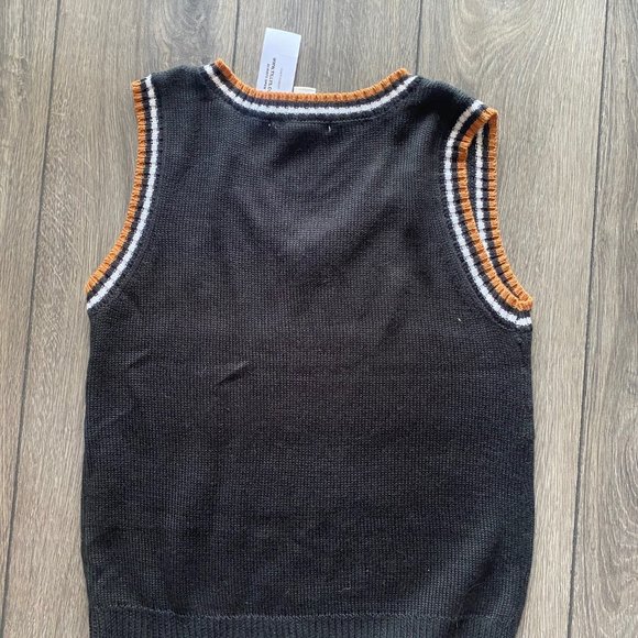 Tags Still On! Tilly's Jr. Vest - Picture 3 of 3